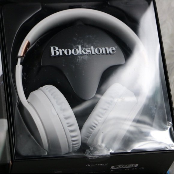 Brookstone WhisperNX Active Noise Cancelling Headphones in White Foldable - Picture 10 of 10